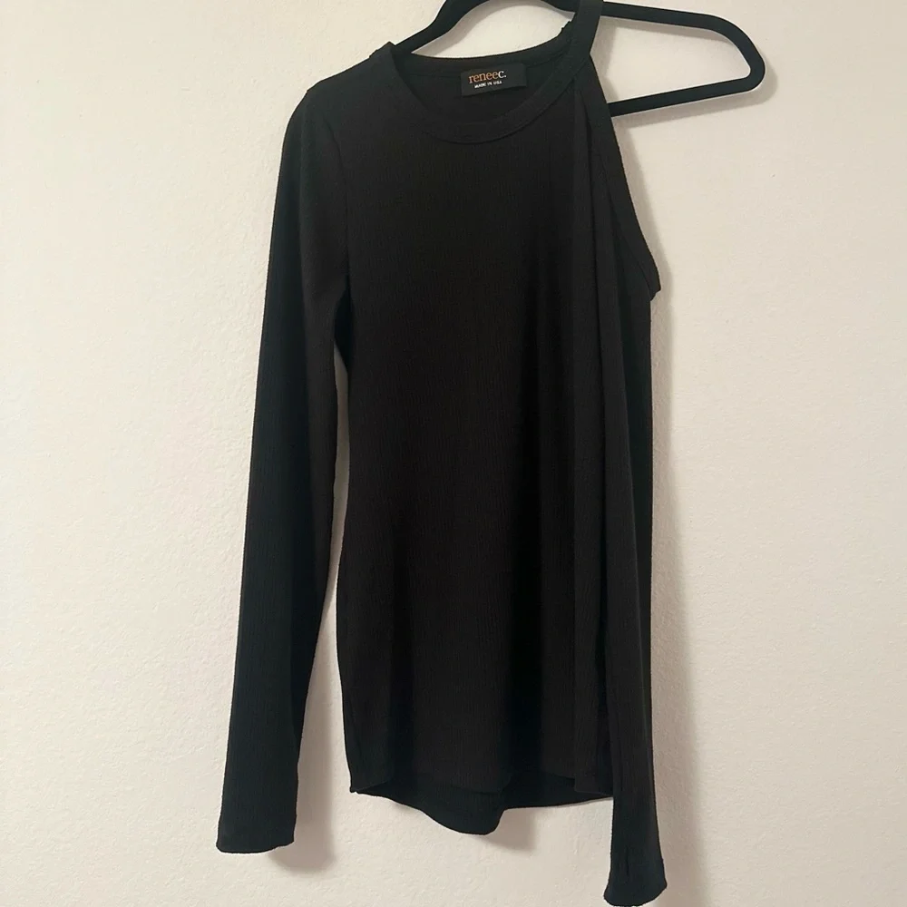 Renee C Rib Cutout Long Sleeve Tee - Picture 4 of 6